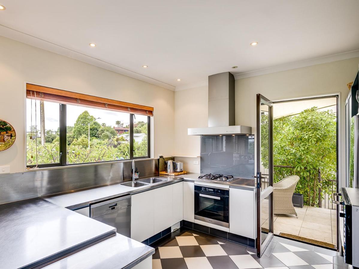 Busby Hill Villa - Havelock North Holiday Home Екстер'єр фото