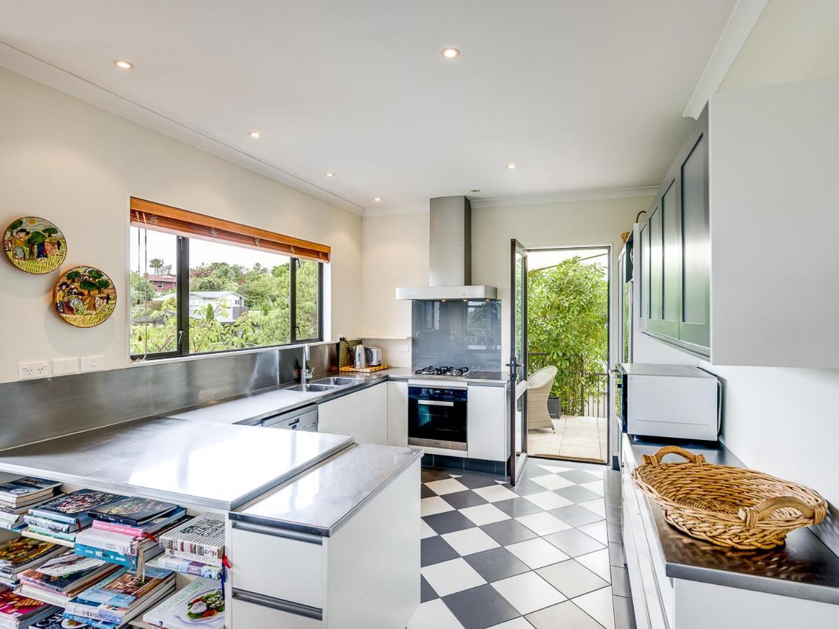 Busby Hill Villa - Havelock North Holiday Home Екстер'єр фото