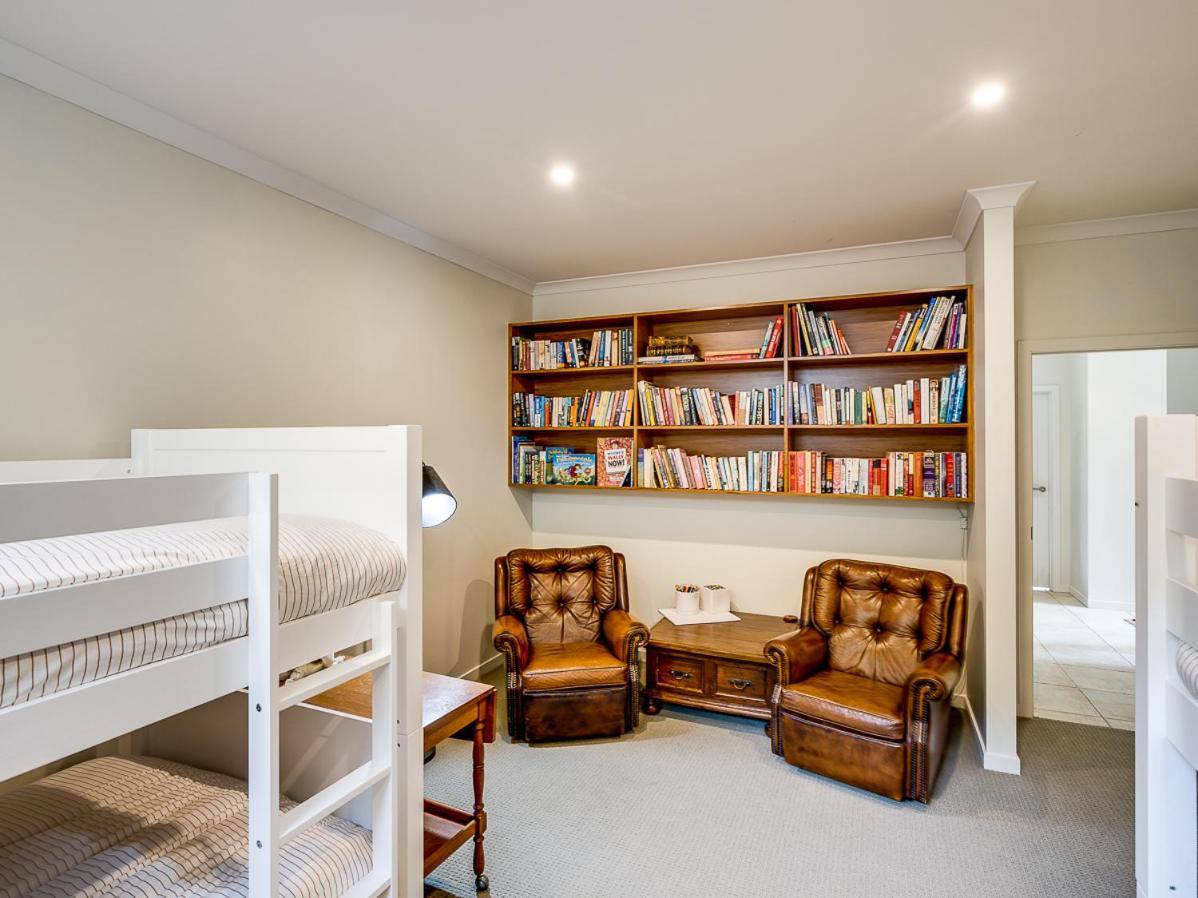 Busby Hill Villa - Havelock North Holiday Home Екстер'єр фото