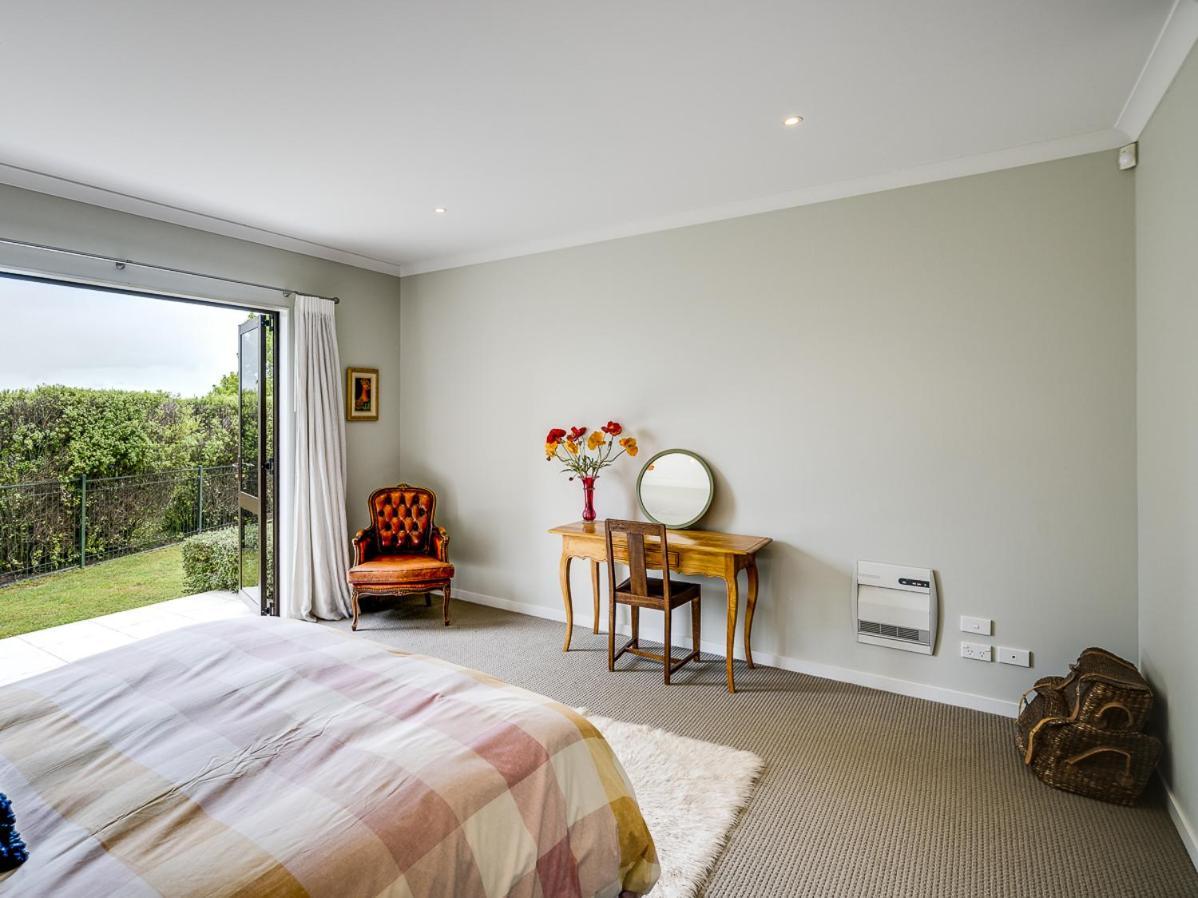 Busby Hill Villa - Havelock North Holiday Home Екстер'єр фото